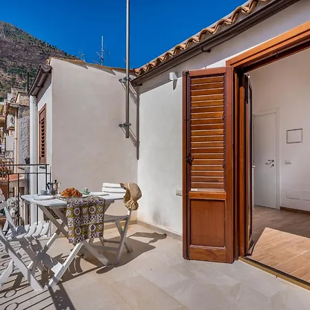 Casa Del Golfo Santantonino Apartment